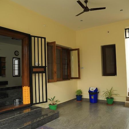 Tiruvannāmalai Unga Veedu Pay And Stay מראה חיצוני תמונה